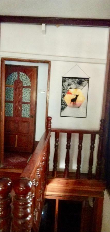Phousi Guesthouse 2 Luang Prabang Bagian luar foto